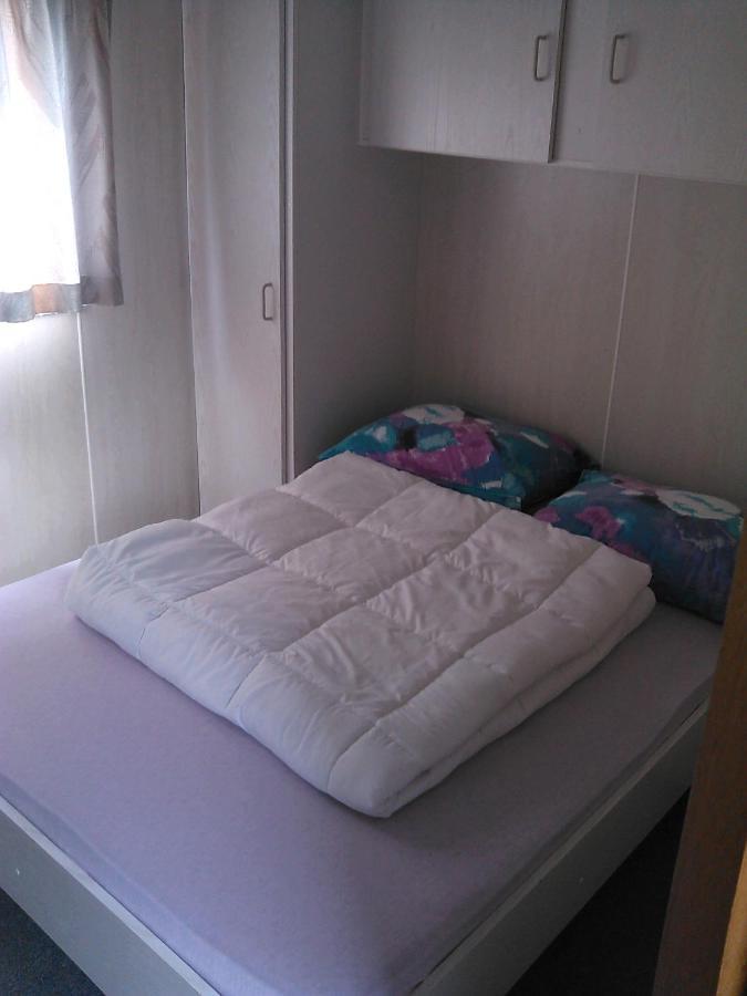 Stacaravanverhuur Kr00N Chalet Ff-5 Воркум Экстерьер фото